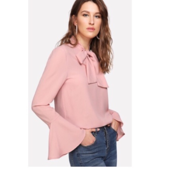 π₯SALEπ₯ HOST PICK βοΈ Bow Tie Blouse - Picture 2 of 5